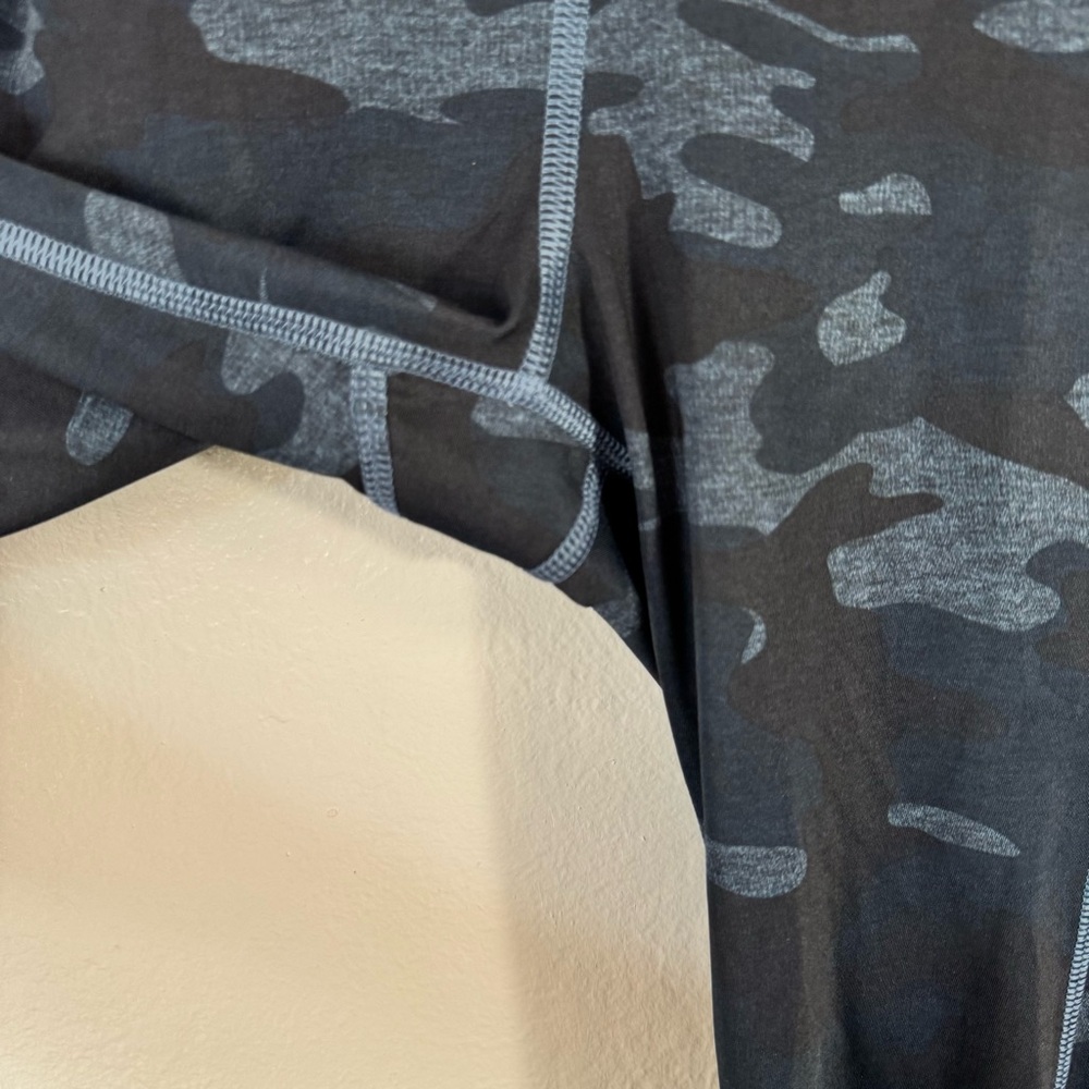 Lululemon Speed Tight II Camo Leggings - Picture 10 of 15